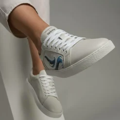 Sneaker|Groundies ® Universe X Naito Women Off-White/Wave